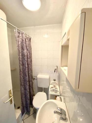 Apartments With A Parking Space Gradac, Makarska - 18315