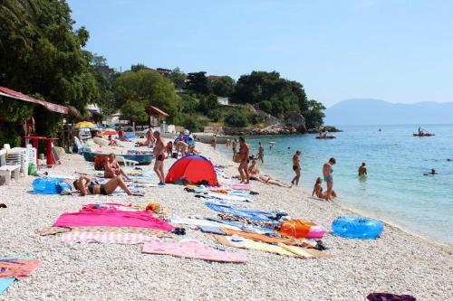 Apartments With A Parking Space Gradac, Makarska - 18315