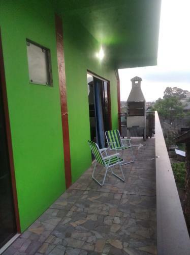 Apartamento Com Churrasqueira E Uma Ampla Sacada.