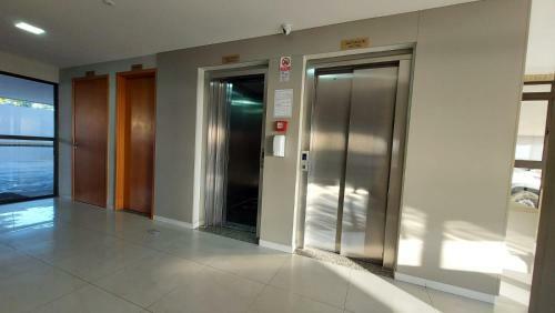 Apartamento Flat Confort�vel Pr�ximo Ao Partage Shopping.