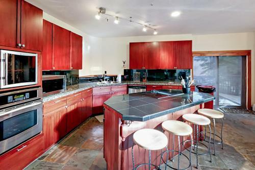 The Pinnacle At Deer Valley Retreat