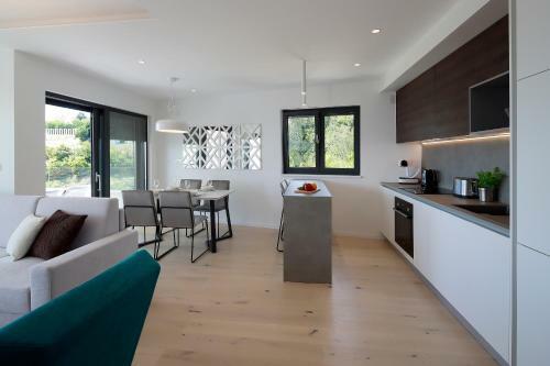 Modena Maris-new Swim-grill-relax-jacuzzi Apartments