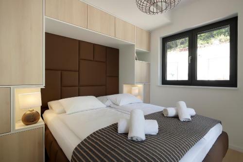 Modena Maris-new Swim-grill-relax-jacuzzi Apartments