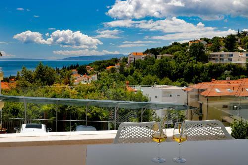 Modena Maris-new Swim-grill-relax-jacuzzi Apartments
