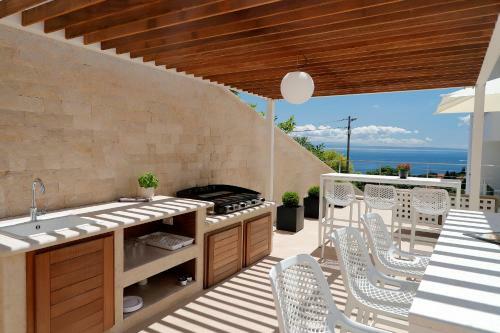 Modena Maris-new Swim-grill-relax-jacuzzi Apartments