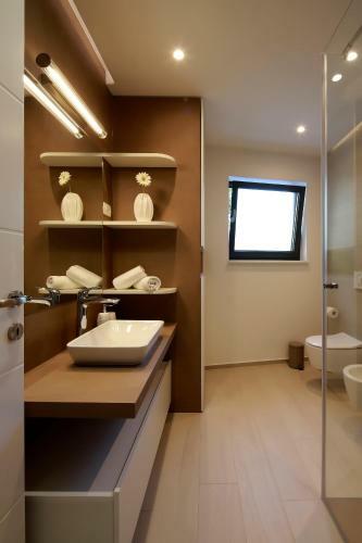 Modena Maris-new Swim-grill-relax-jacuzzi Apartments