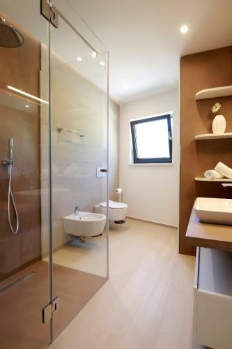 Modena Maris-new Swim-grill-relax-jacuzzi Apartments
