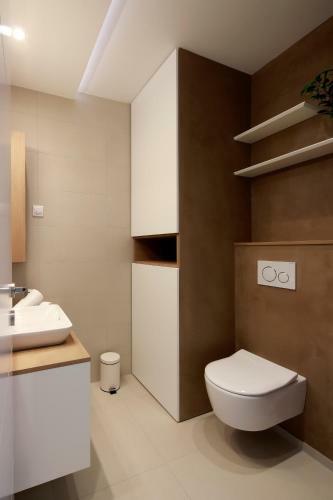 Modena Maris-new Swim-grill-relax-jacuzzi Apartments
