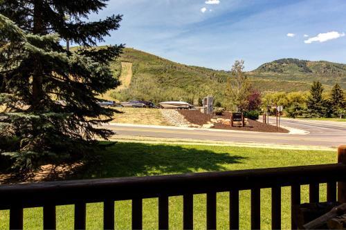Powder Pointe Condominiums 102a