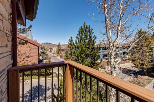Silver Cliff Village 205