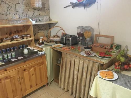 Hostal Rustic Inn River 3