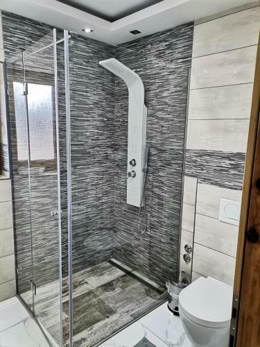Hostal Rustic Inn River 3