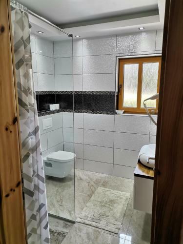Hostal Rustic Inn River 3