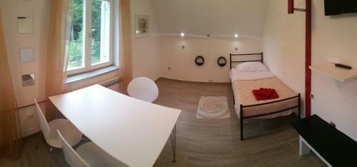 Hostal Guesthouse Nikola