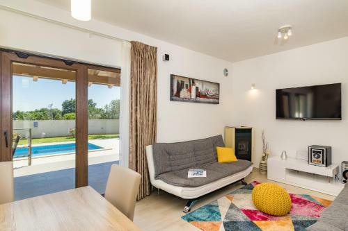 Impressive Luxury Villa With Private Heated Pool -villa Dija