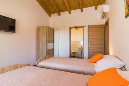 Impressive Luxury Villa With Private Heated Pool -villa Dija