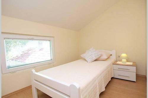 Peaceful Villa Fioretta With Relaxing Pool