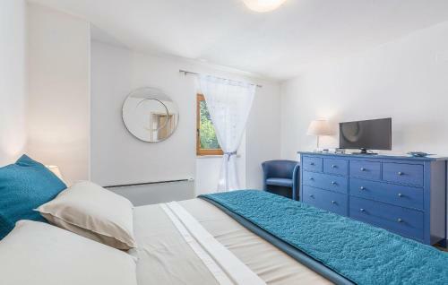 Apartment-ire