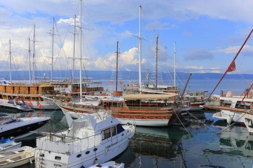 Apartments By The Sea Sumpetar, Omis - 18286