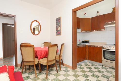 Apartments By The Sea Sumpetar, Omis - 18286