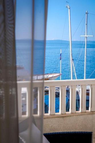 Apartments By The Sea Sumpetar, Omis - 18286