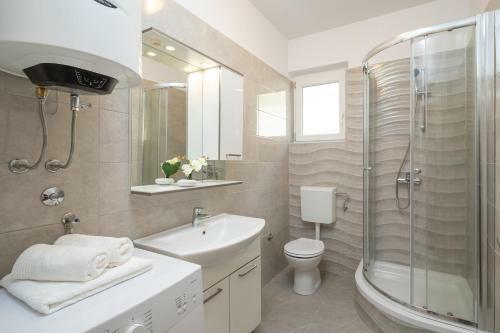 Apartments 20 Meters From The Beach