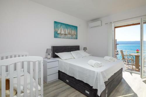 Apartments 20 Meters From The Beach