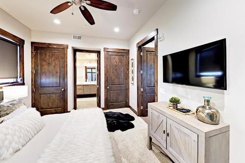 Blackstone Haven 1b