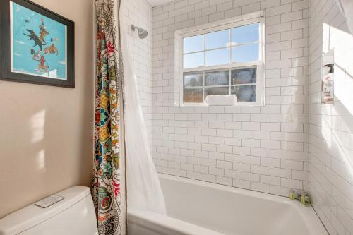 Ontario Manor Unit A