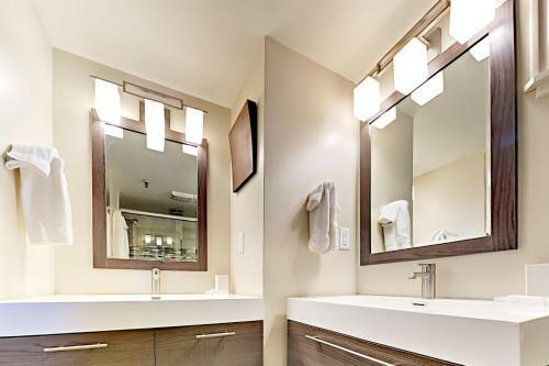 Park Ave Manor 3b