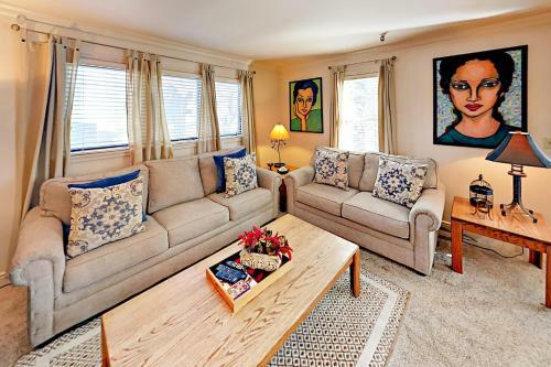 Park Ave Manor 3b
