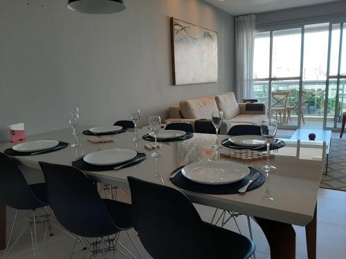 Ador�vel Apartamento Com Duas Suites