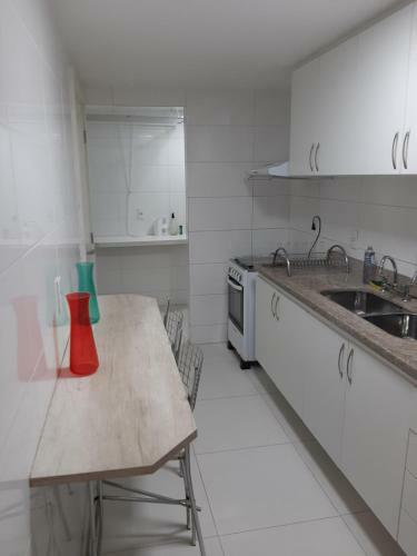 Ador�vel Apartamento Com Duas Suites