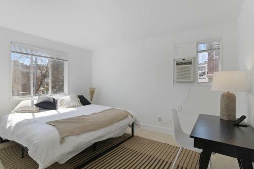 Freshly Renovated, Modern 3-bedroom Apartment