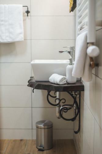 Posada Tri Mudraca Inn