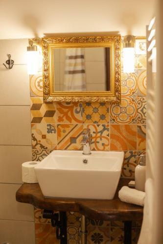 Posada Tri Mudraca Inn