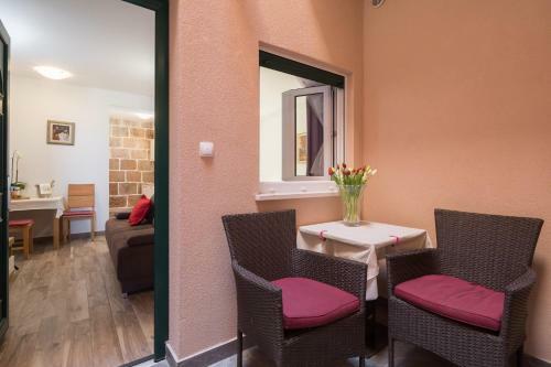 Apartamentos The Beach Suites