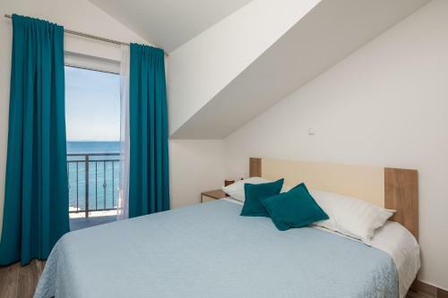 Apartamentos The Beach Suites