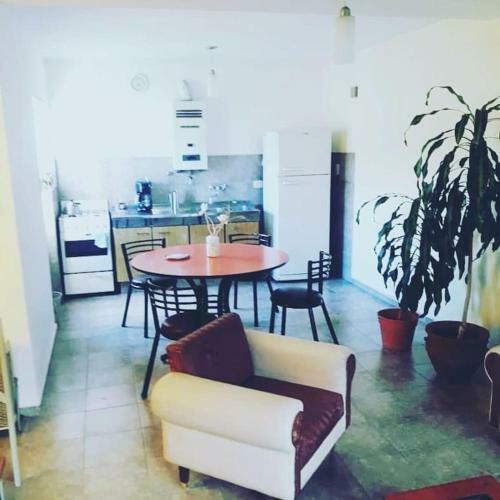 Apartamento Duplex - Cochera Cubierta
