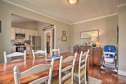 Urbanna Cottage With Private Yard And Water Views