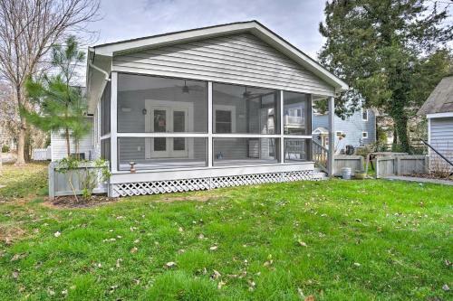 Urbanna Cottage With Private Yard And Water Views