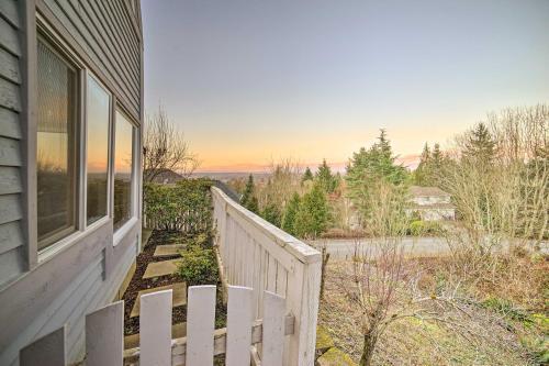 Luxury Bellevue Getaway With Lake And Mtn Views!