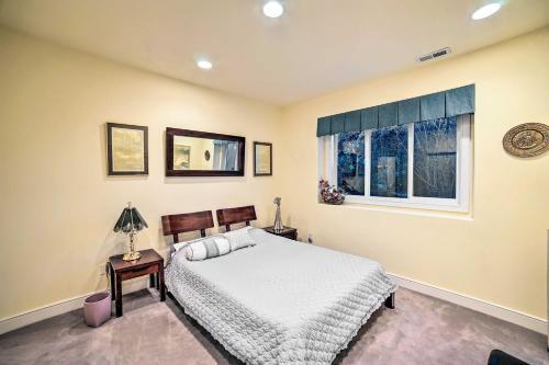 Luxury Bellevue Getaway With Lake And Mtn Views!