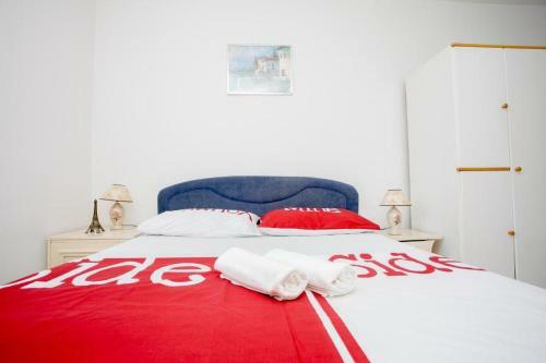 2-floor Apartment Very Close To The Beach