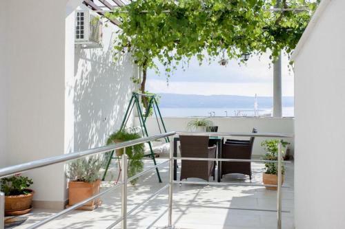 2-floor Apartment Very Close To The Beach