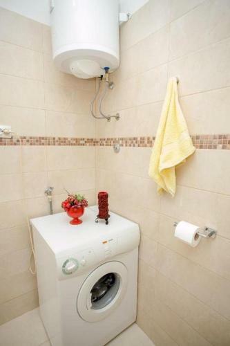 2-floor Apartment Very Close To The Beach