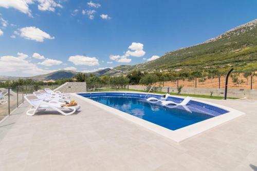 Villa Olive`s Secret