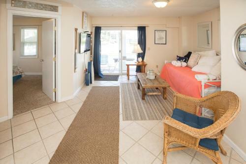 Bayside Bungalow