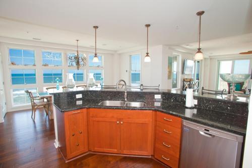The Sanctuary - Simply Divine Penthouse B411