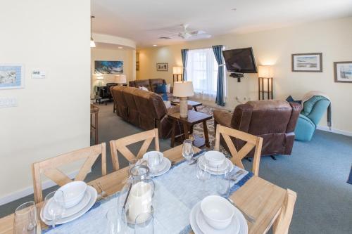 The Sanctuary - Blue Lagoon A323